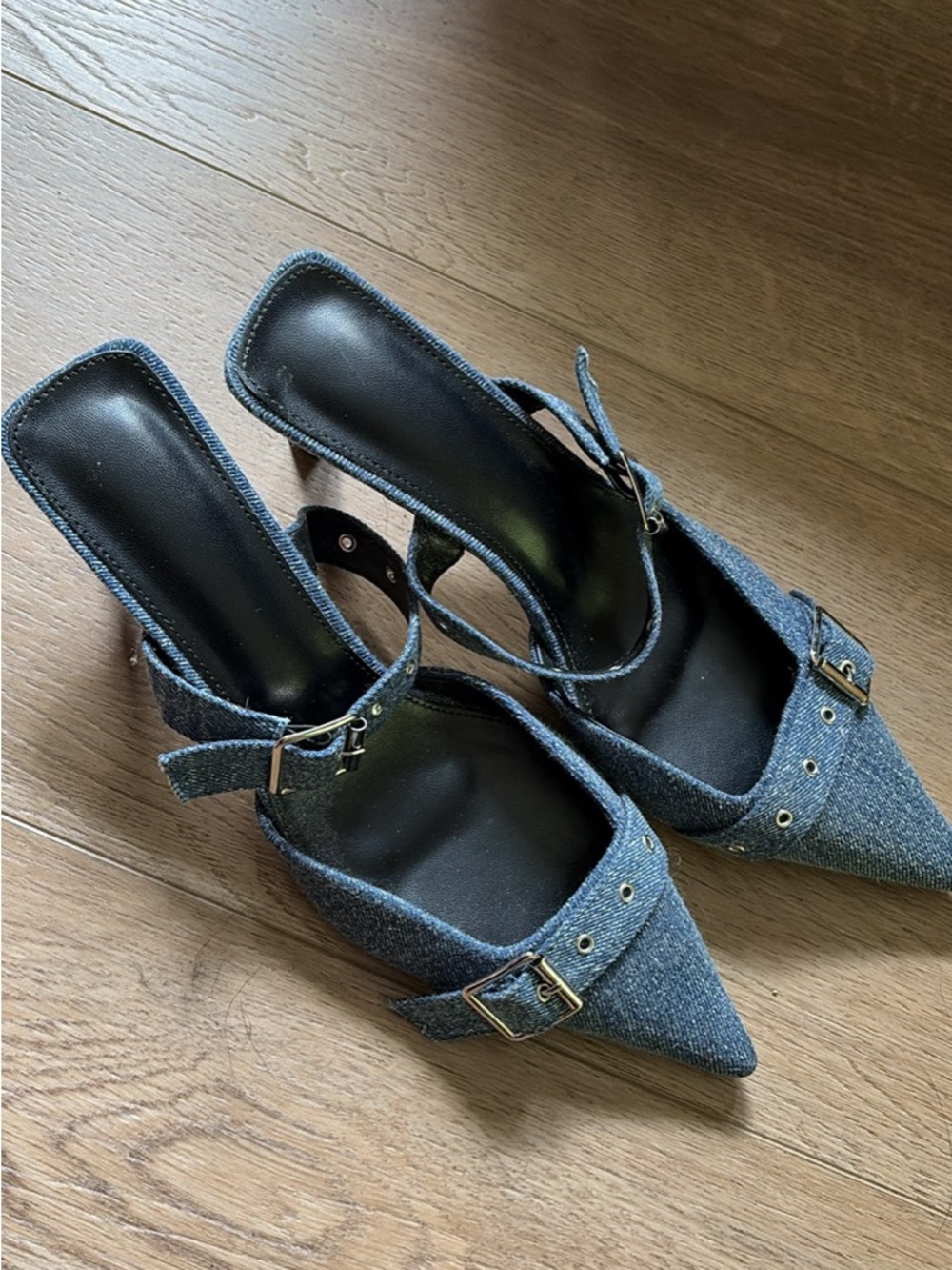 Denim Pointed Toe Buckle Slingback Heels - Blue